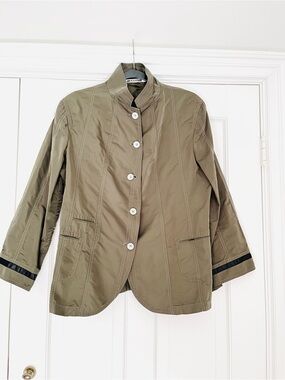 Jil Sander olive green lightweight button up jacket 44
